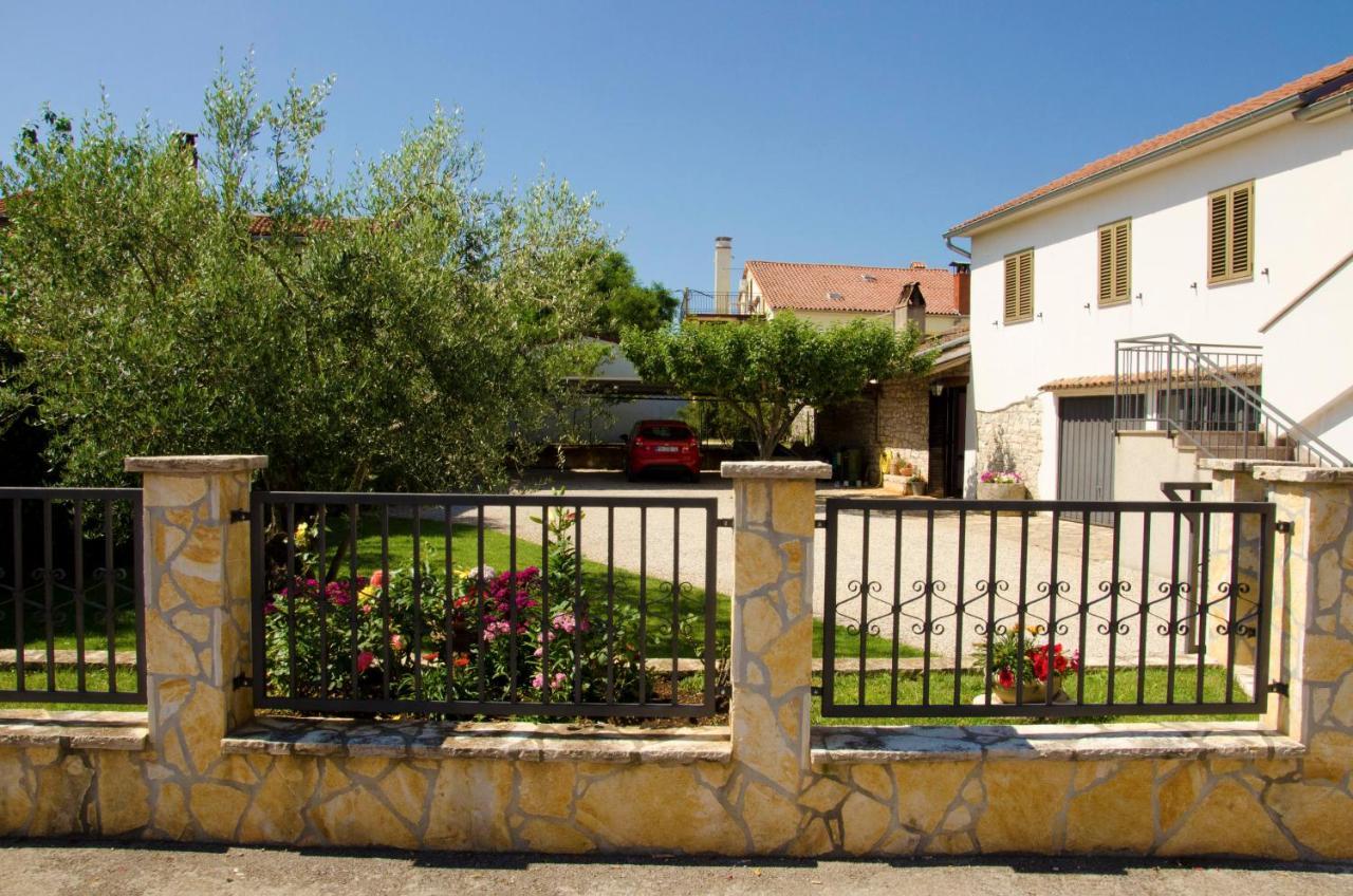 Apartment Percic Tar-Vabriga Εξωτερικό φωτογραφία